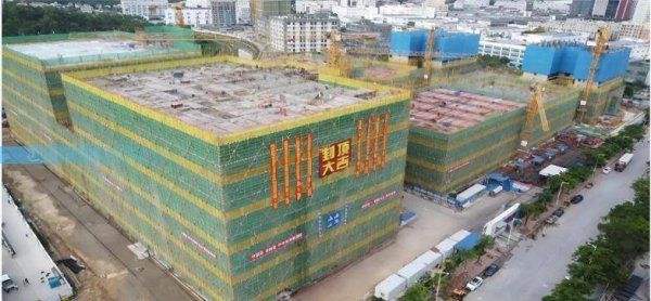 线上配资电话 深汕蛟湖产业园首栋厂房主体结构顺利封顶